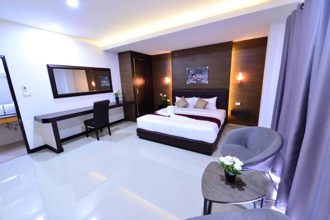 סקון נקהון The Room Boutique Hotel מראה חיצוני תמונה