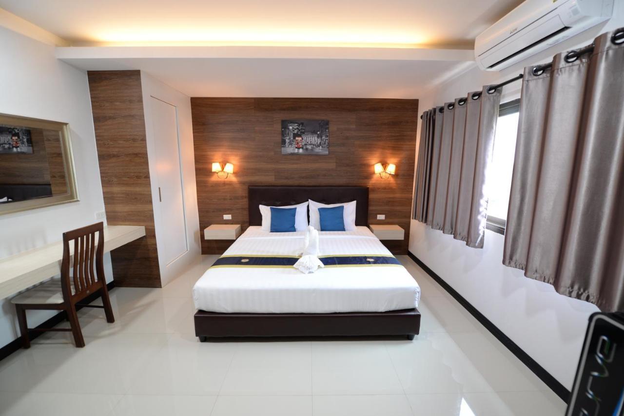 סקון נקהון The Room Boutique Hotel מראה חיצוני תמונה