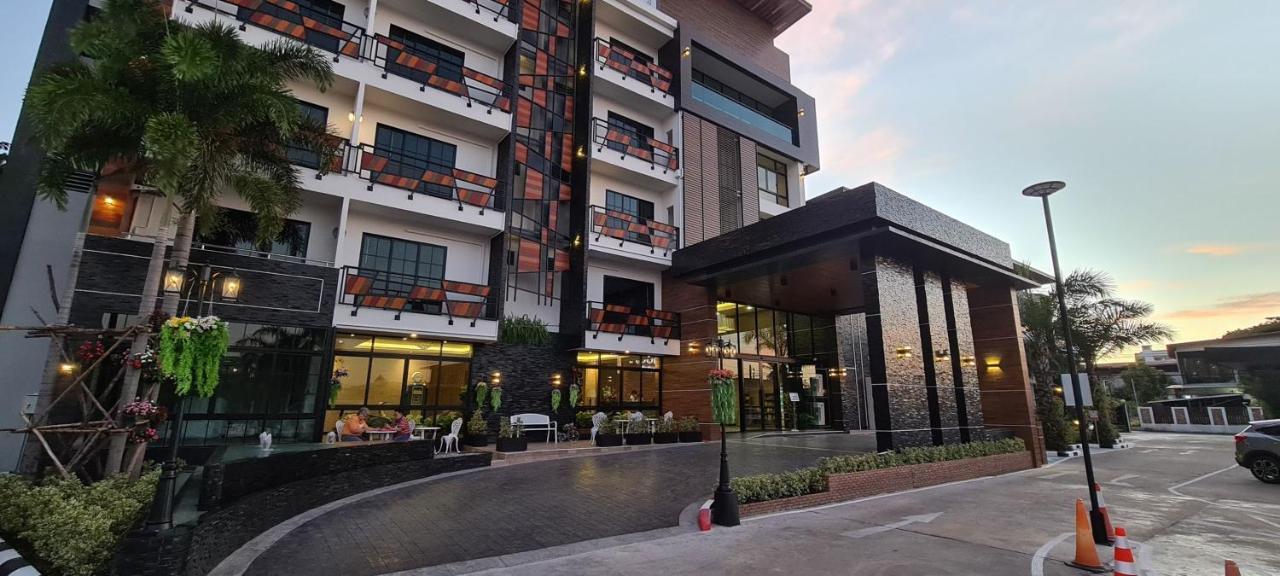 סקון נקהון The Room Boutique Hotel מראה חיצוני תמונה