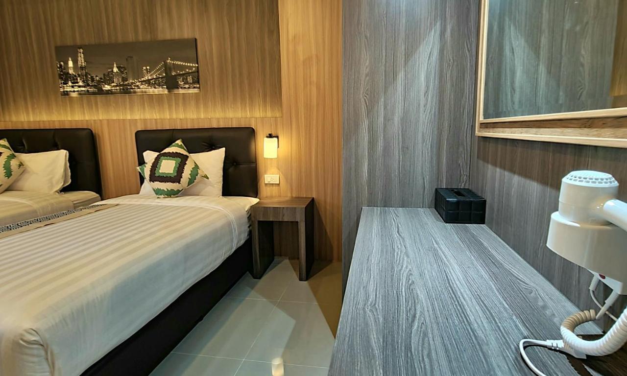סקון נקהון The Room Boutique Hotel מראה חיצוני תמונה