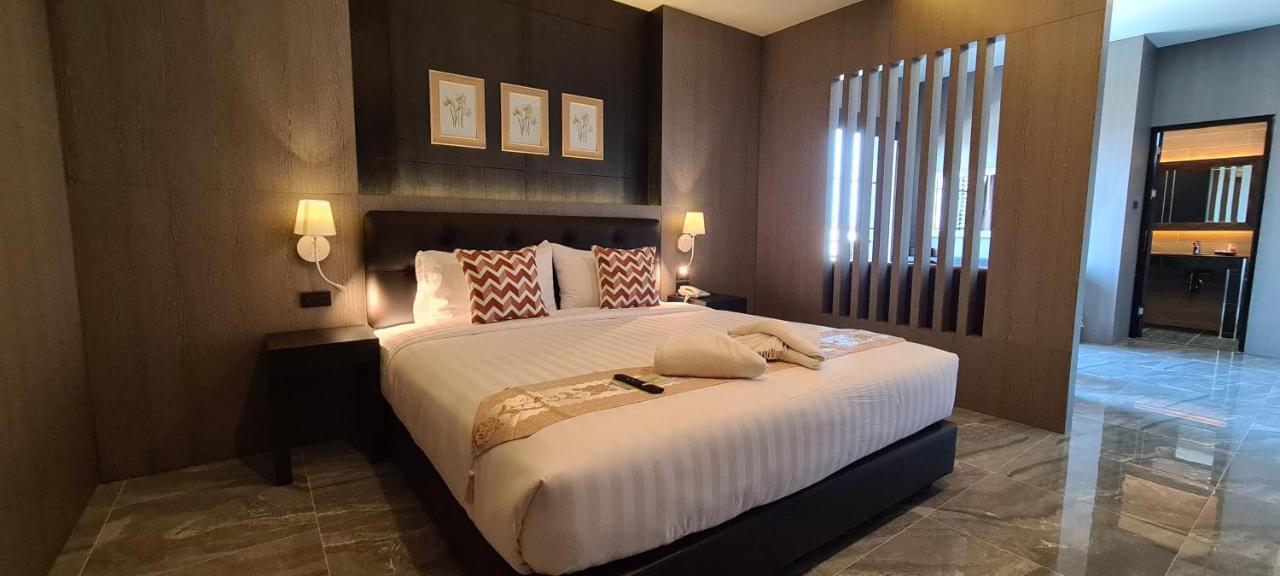 סקון נקהון The Room Boutique Hotel מראה חיצוני תמונה